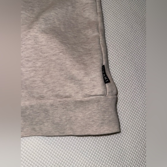 ORAKI women’s crewneck sweater‎ size medium - oatmeal - Picture 6 of 11